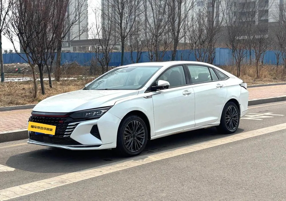 Dongfeng Fengshen Yixuan MAX, 2021