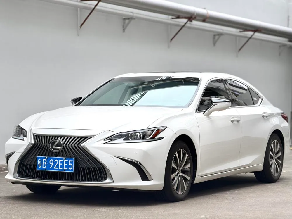 Lexus ES, 2018