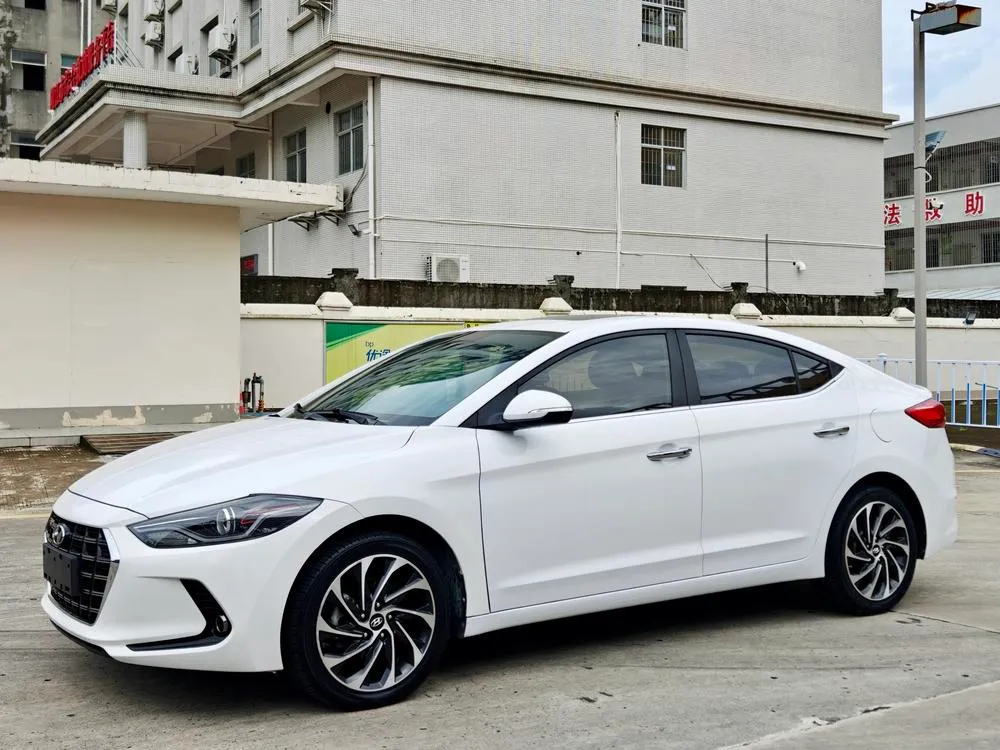 Hyundai Elantra Lingdong, 2019