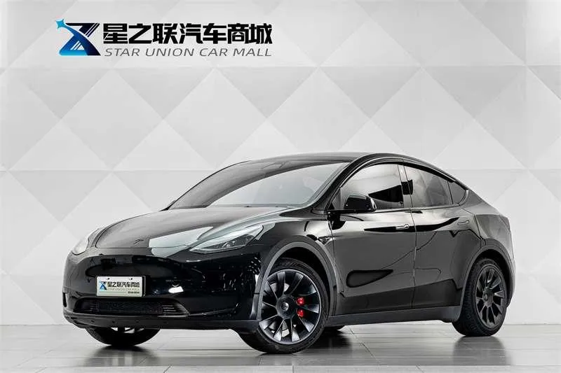 Tesla Model Y, 2022