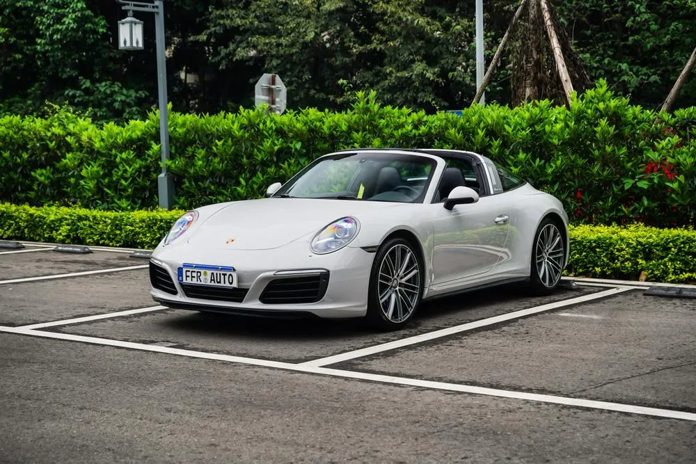 Porsche 911, 2016