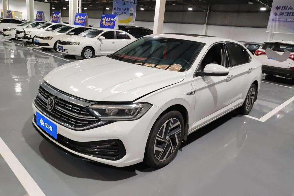 Volkswagen Sagitar, 2023