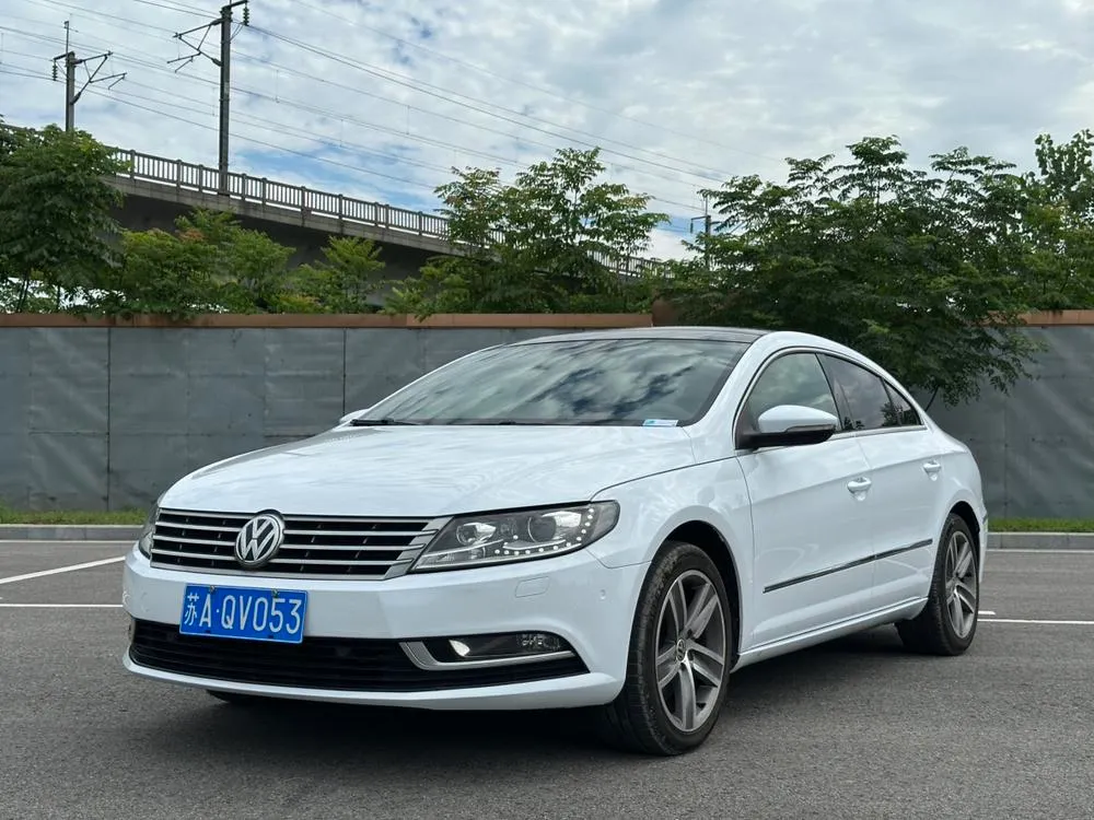 Volkswagen CC 1.8TSI Luxury Version, 2013 — фото 1