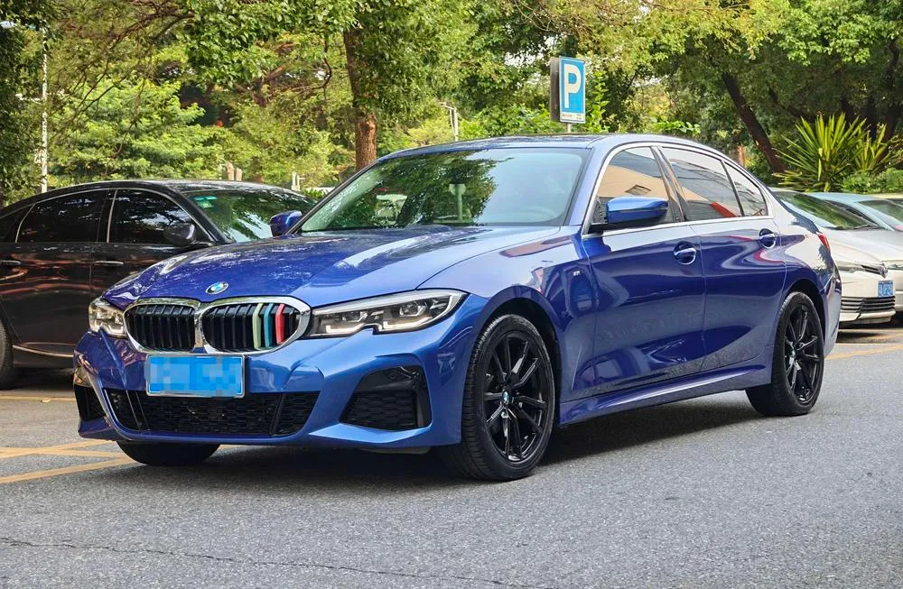 BMW 3-Series, 2022