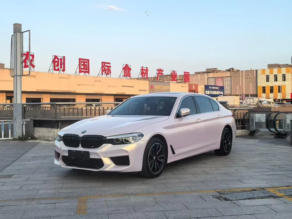 BMW 5-Series, 2019