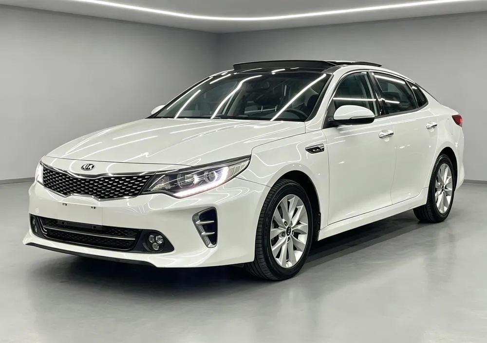 Kia K5, 2016