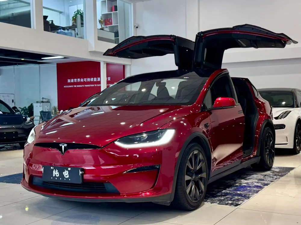 Tesla Model X, 2023