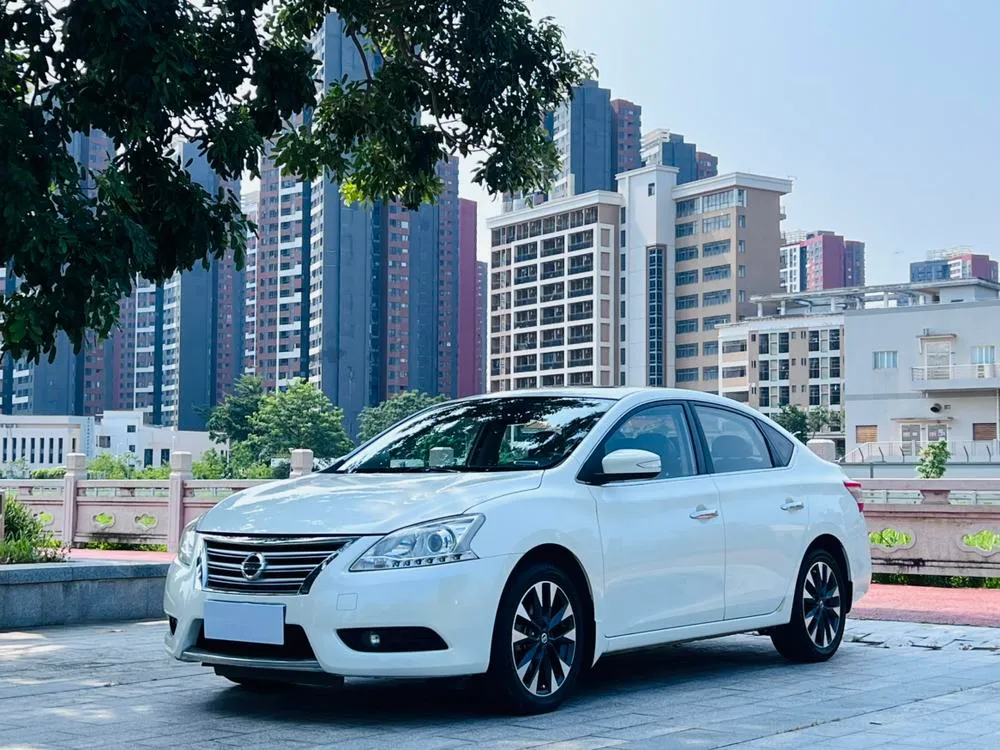 Nissan Sylphy 1.8XL CVT Luxury Edition, 2012 — фото 1