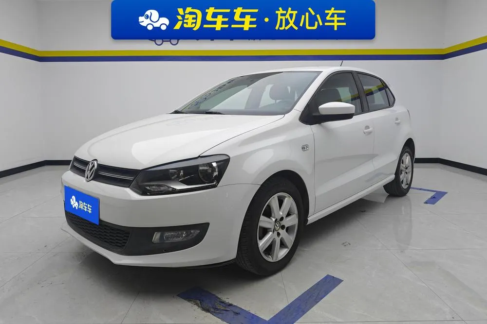 Volkswagen Polo 1.6L Auto Comfort Edition, 2013 — фото 1