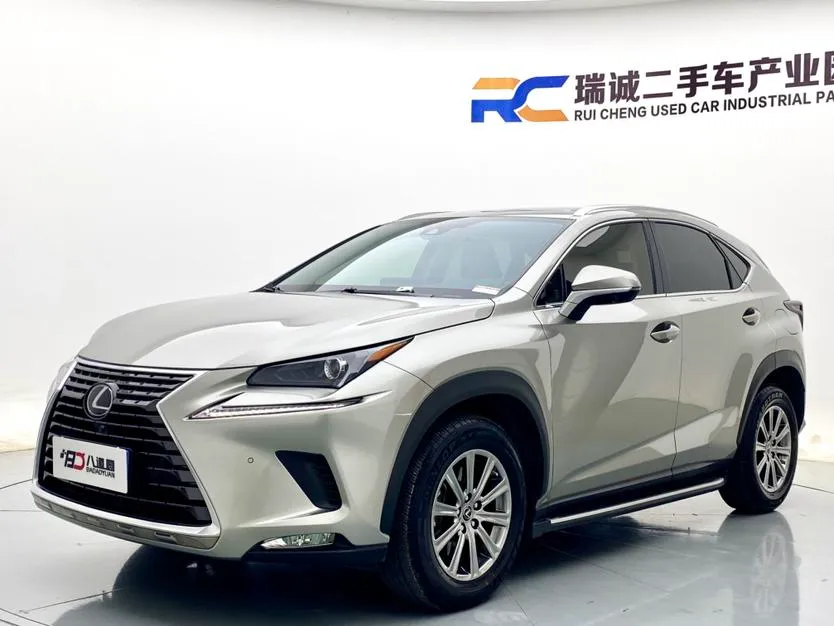 Lexus NX, 2020