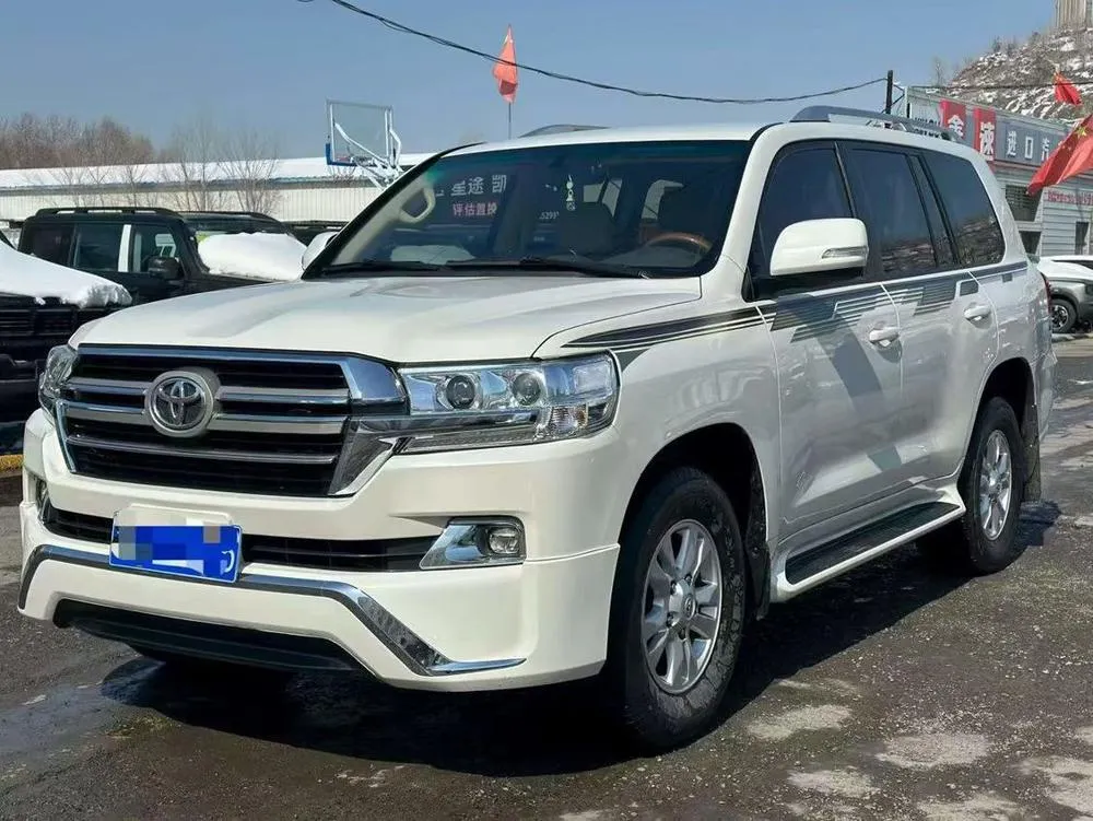 Toyota Land Cruiser (Import), 2017