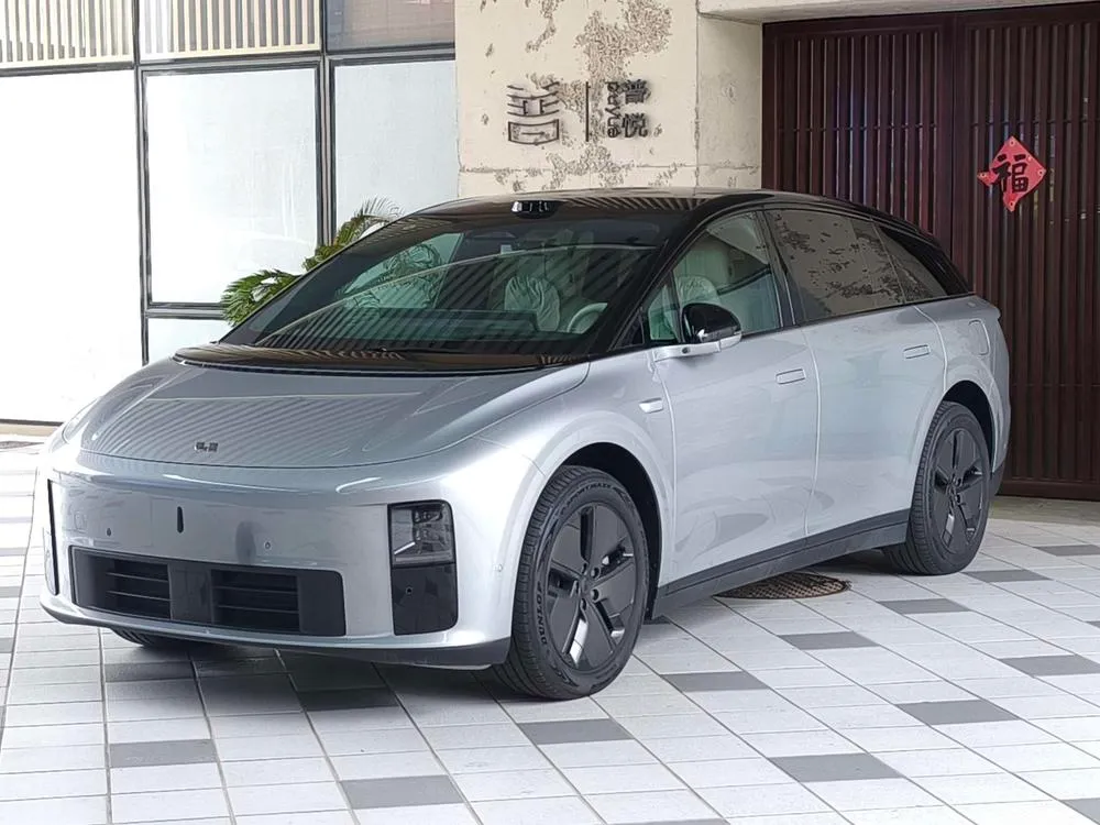 Li Auto Li i6 2WD Стандарт, 2025 — фото 1