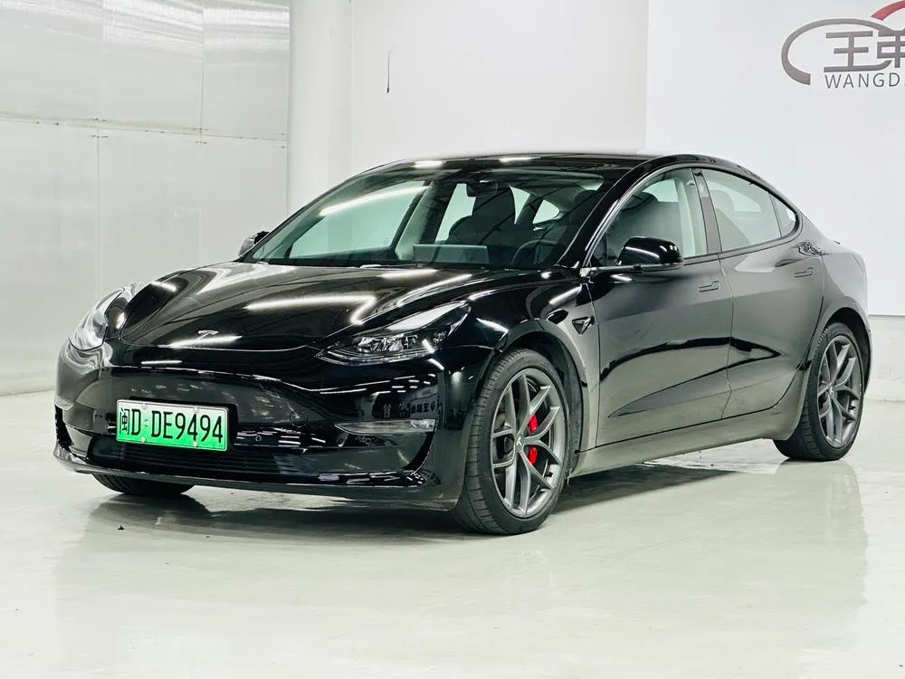Tesla Model 3, 2022