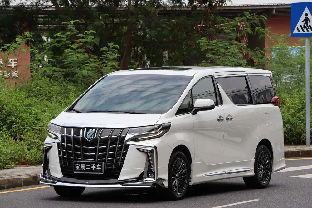 Toyota Alphard, 2018