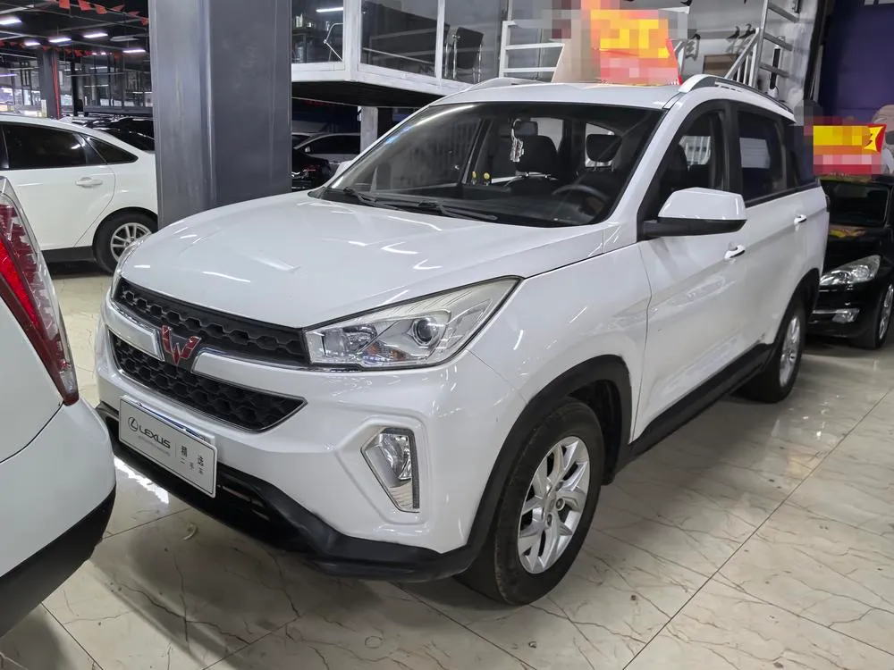 Wuling Hongguang S3, 2018