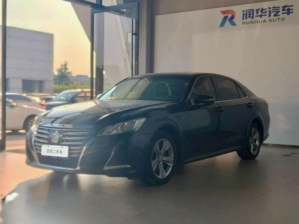 Toyota Crown 2.0T Edition, 2015 — фото 1