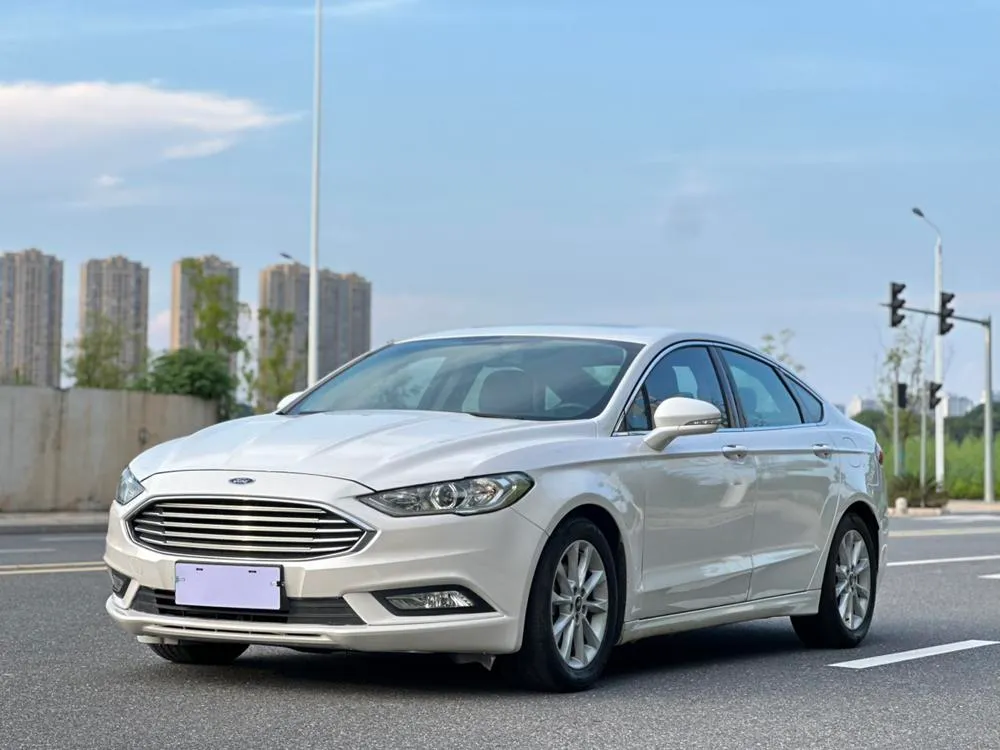 Ford Mondeo EcoBoost 180 Fashion Version, 2018 — фото 1
