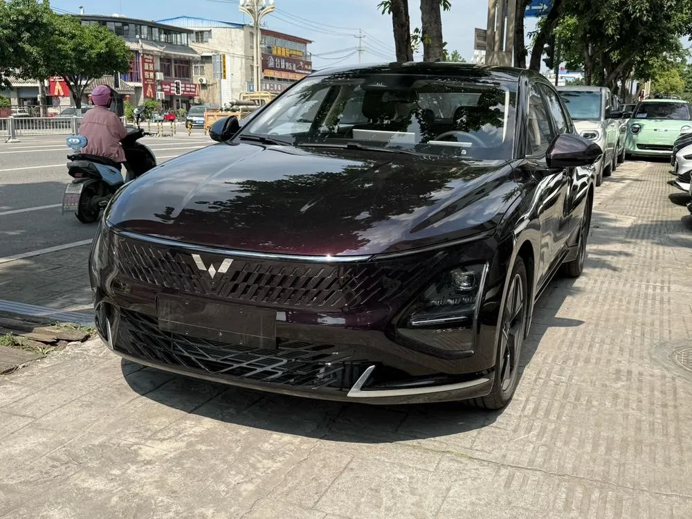 Wuling Starlight PHEV, 2024