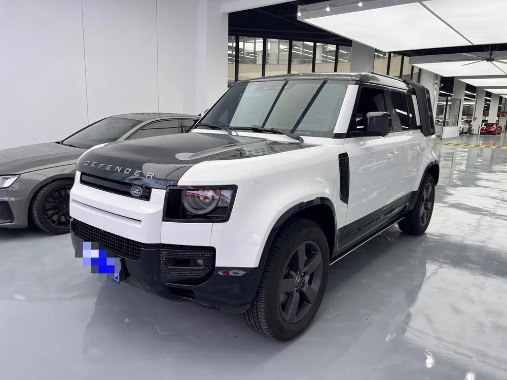 Land Rover Defender, 2024