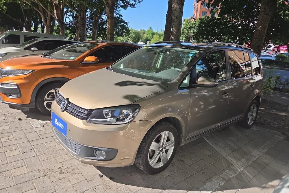 Volkswagen Touran, 2015