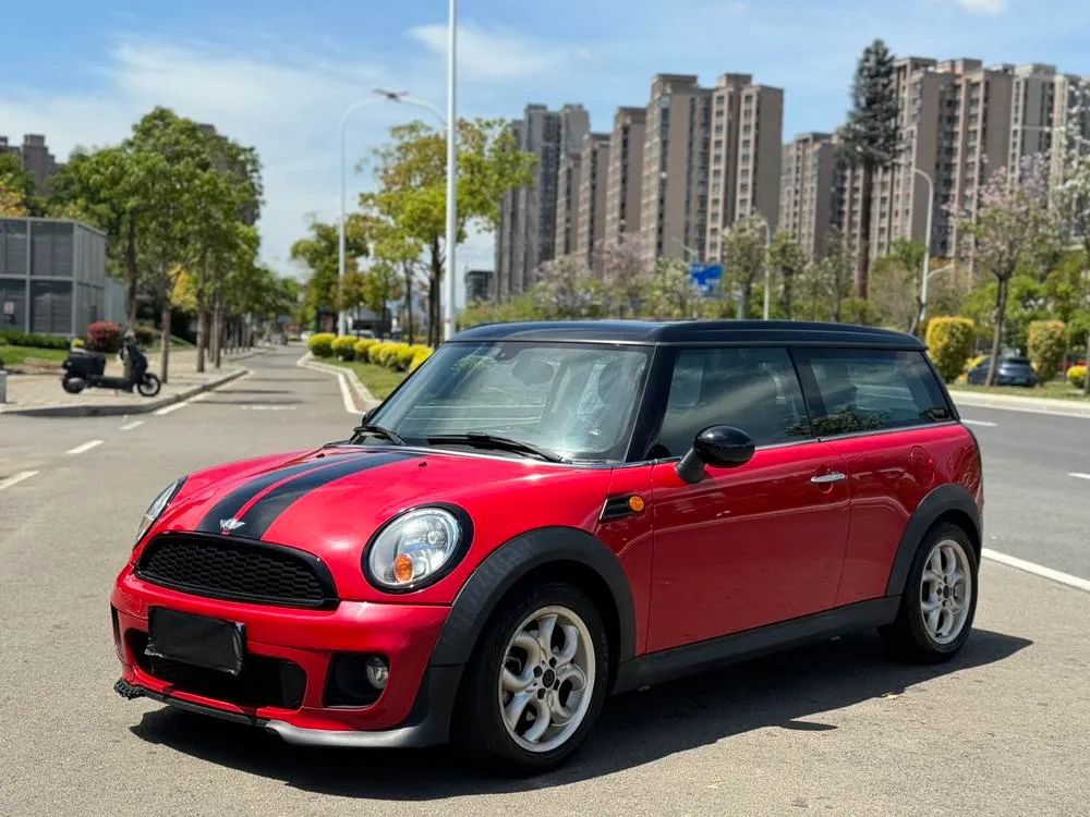 MINI CLUBMAN, 2011