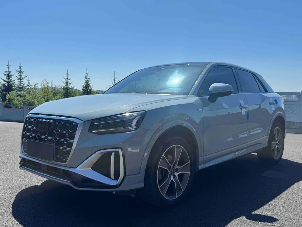 Audi Q2L, 2022