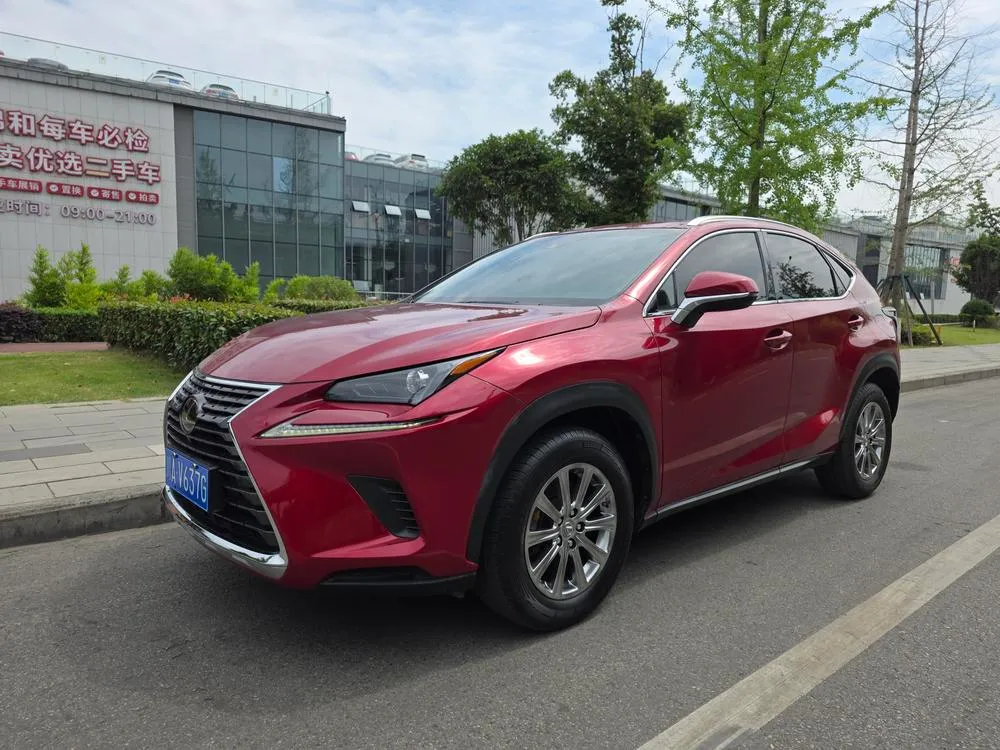 Lexus NX, 2017