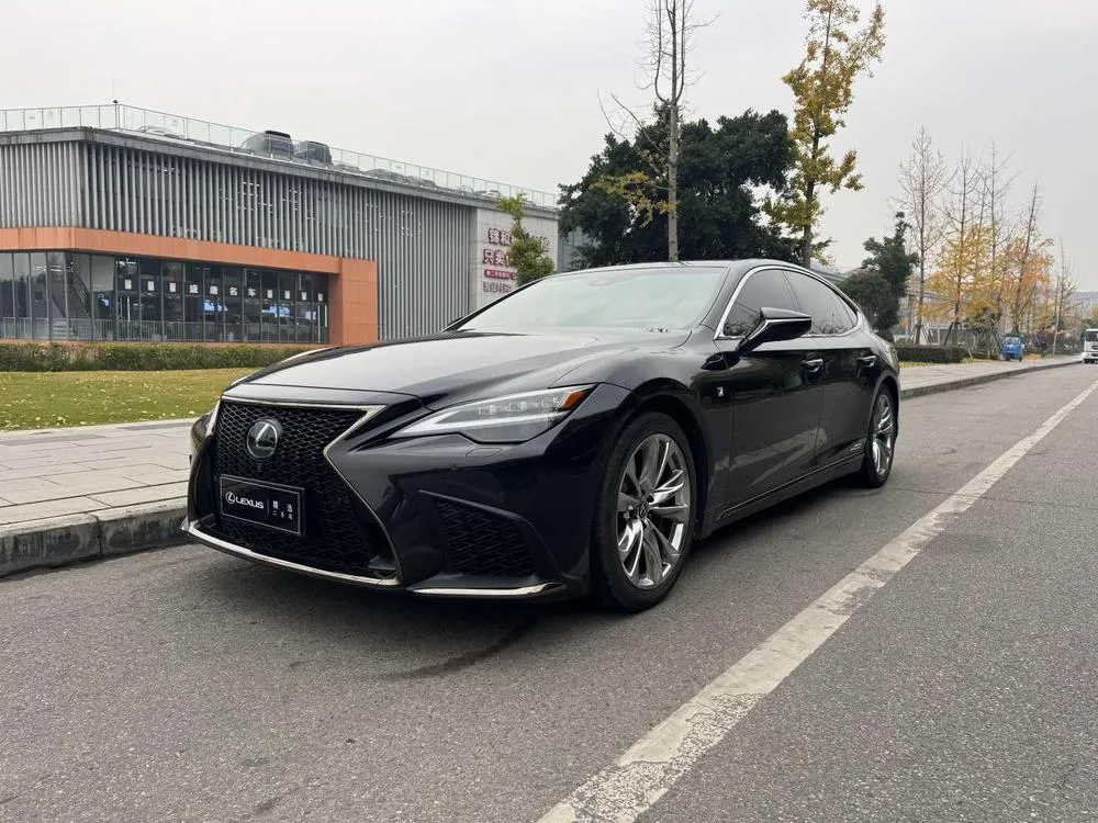 Lexus LS, 2021