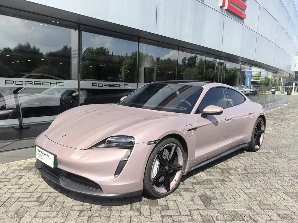 Porsche Taycan, 2020
