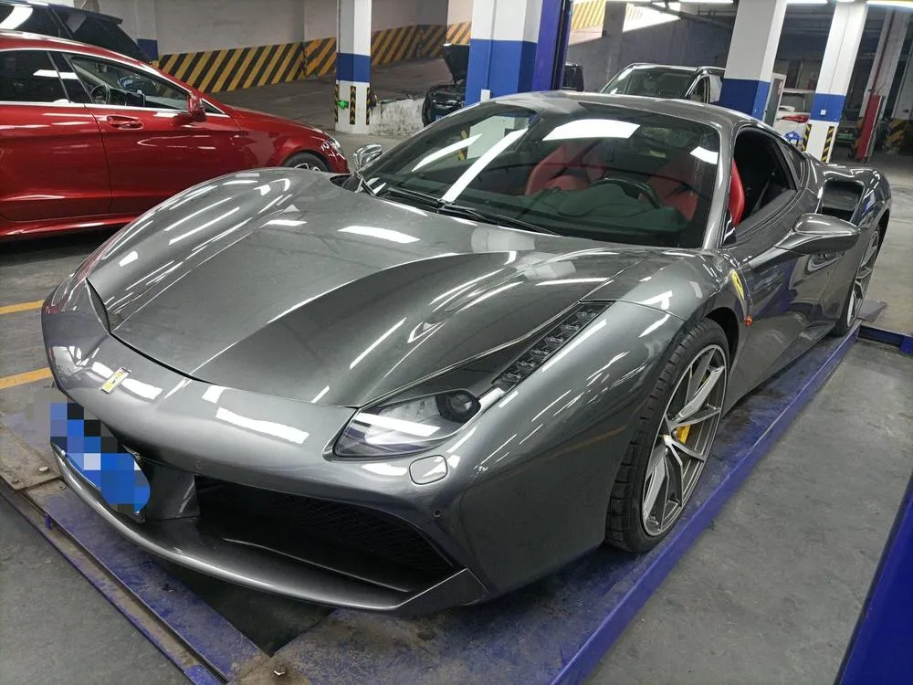 Ferrari 488, 2015