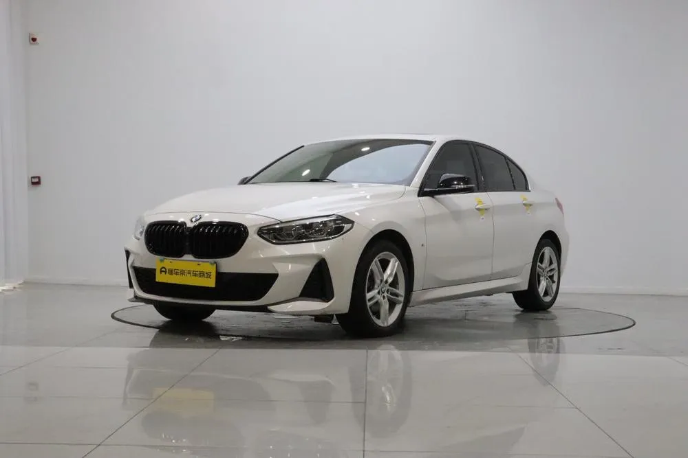 BMW 1-Series, 2021