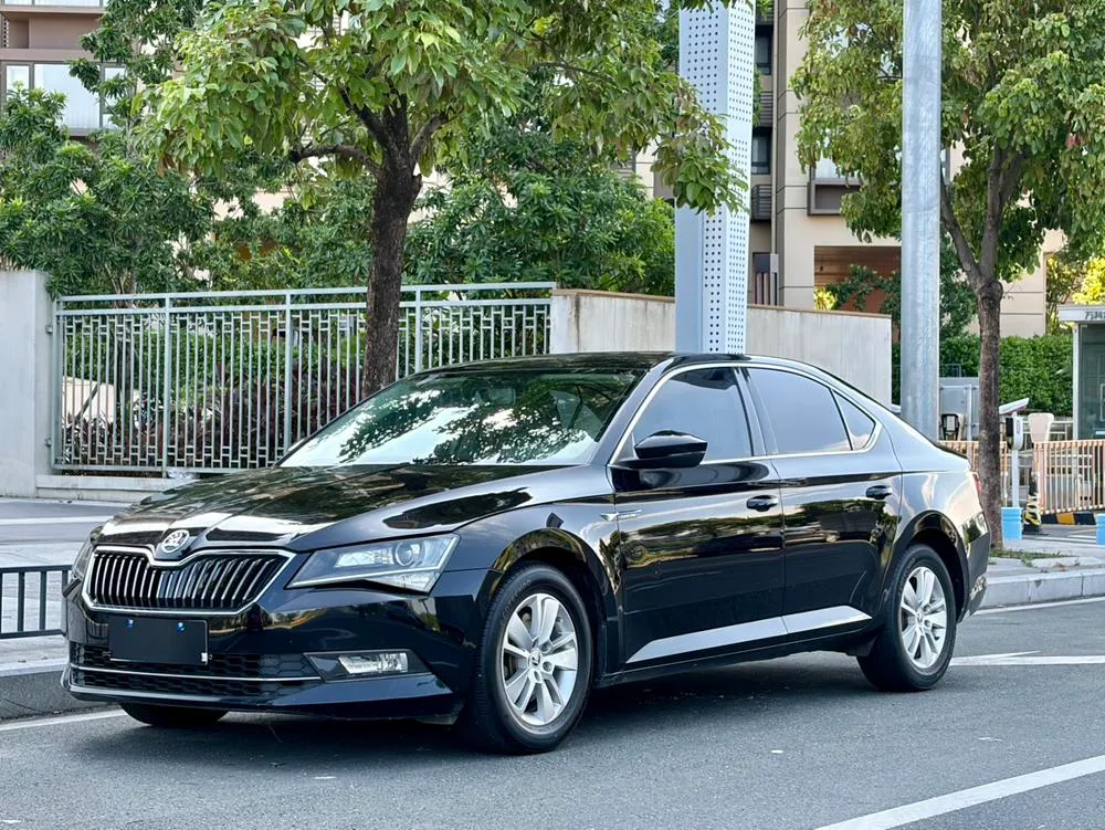 Skoda Superb, 2016