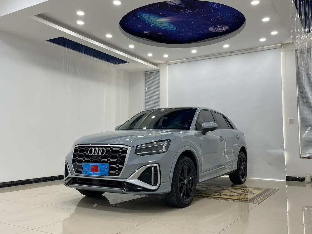 Audi Q2L, 2022