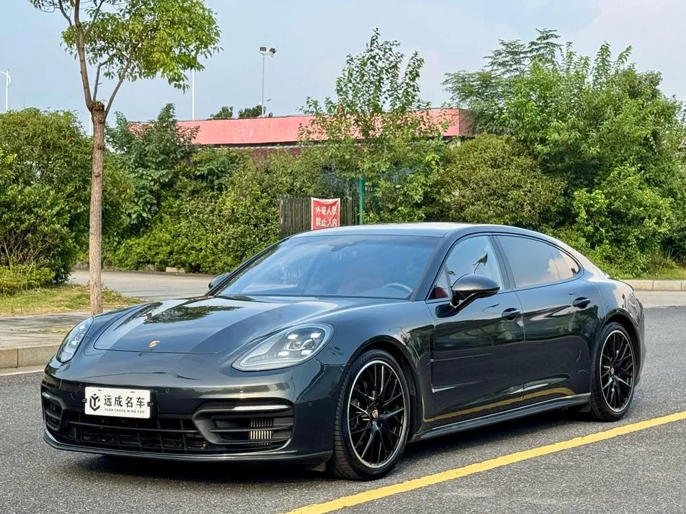 Porsche Panamera, 2023