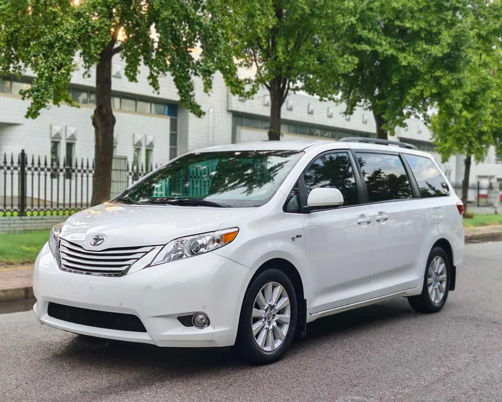 Toyota Sienna, 2017