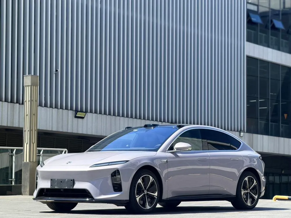 NIO ET5, 2025