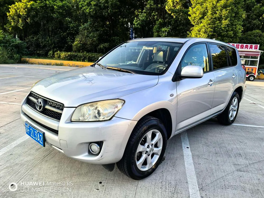 Toyota RAV4, 2009