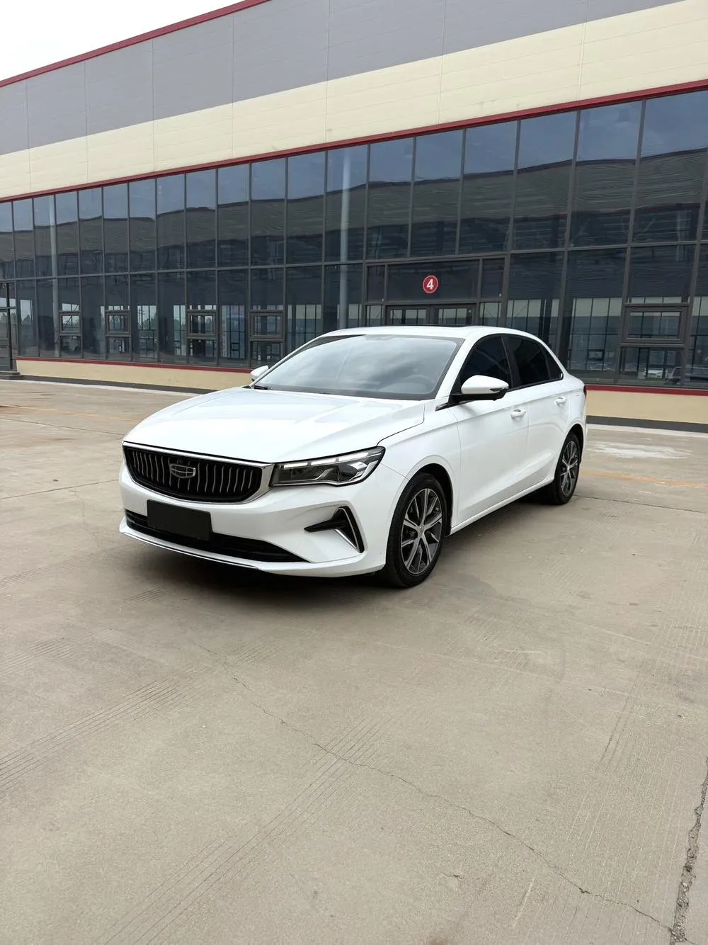 Geely Emgrand, 2023