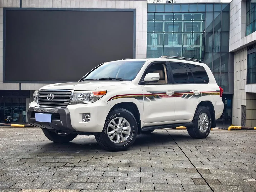 Toyota Land Cruiser, 2012