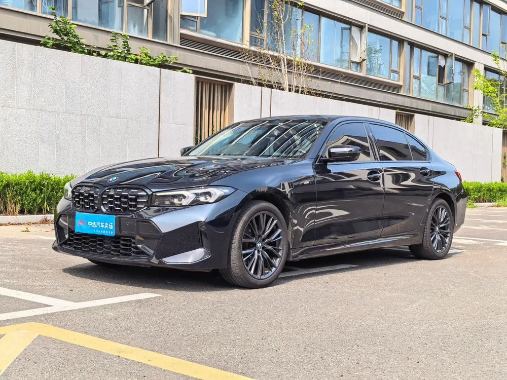 BMW 3-Series, 2023