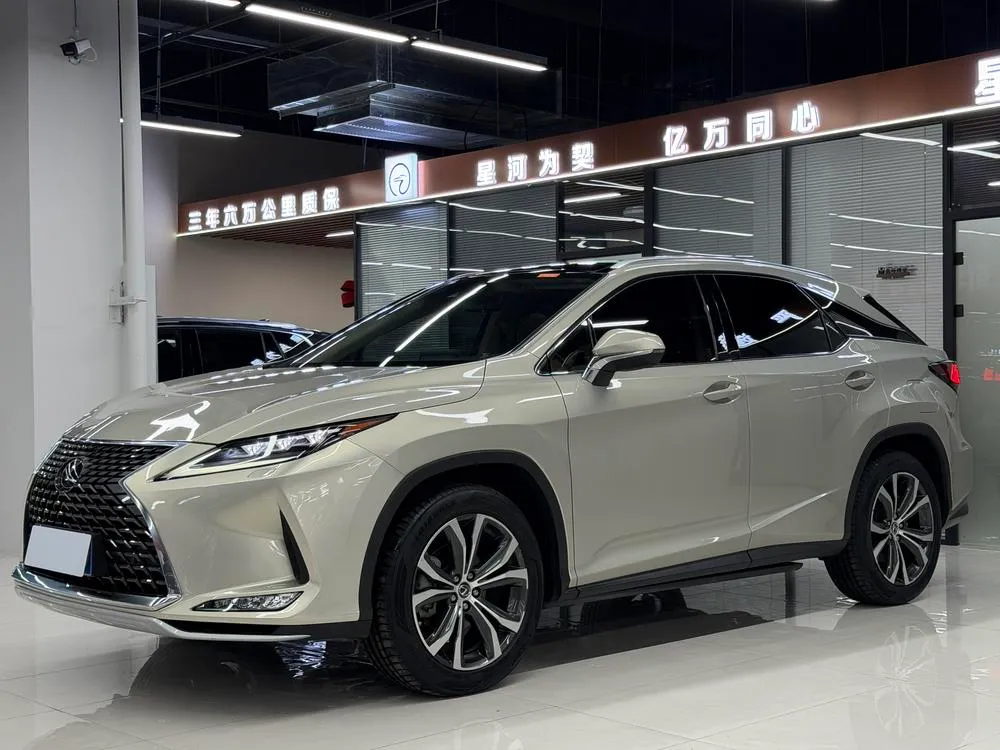Lexus RX, 2020