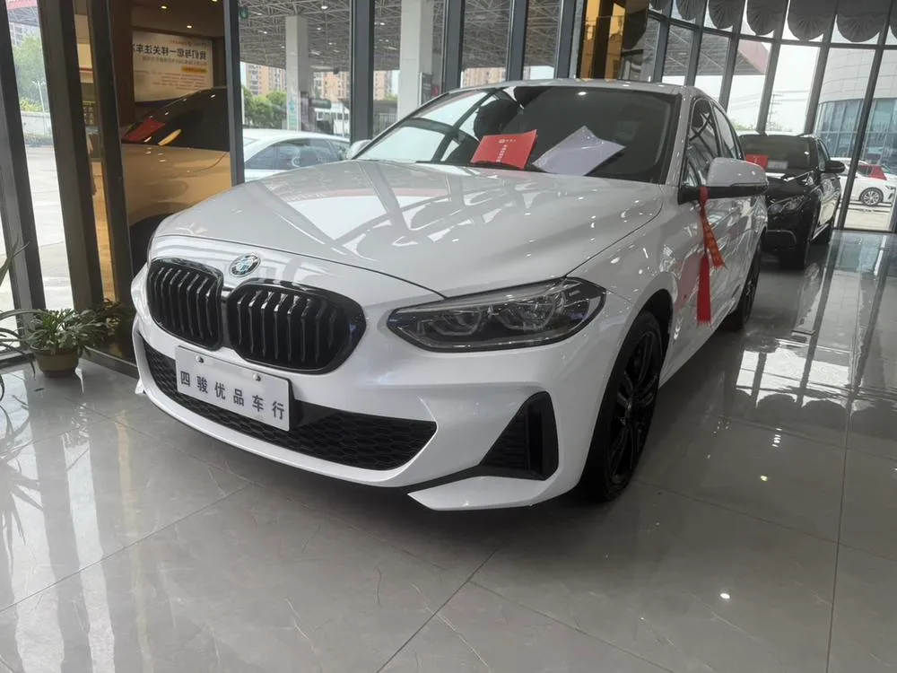 BMW 1-Series, 2023