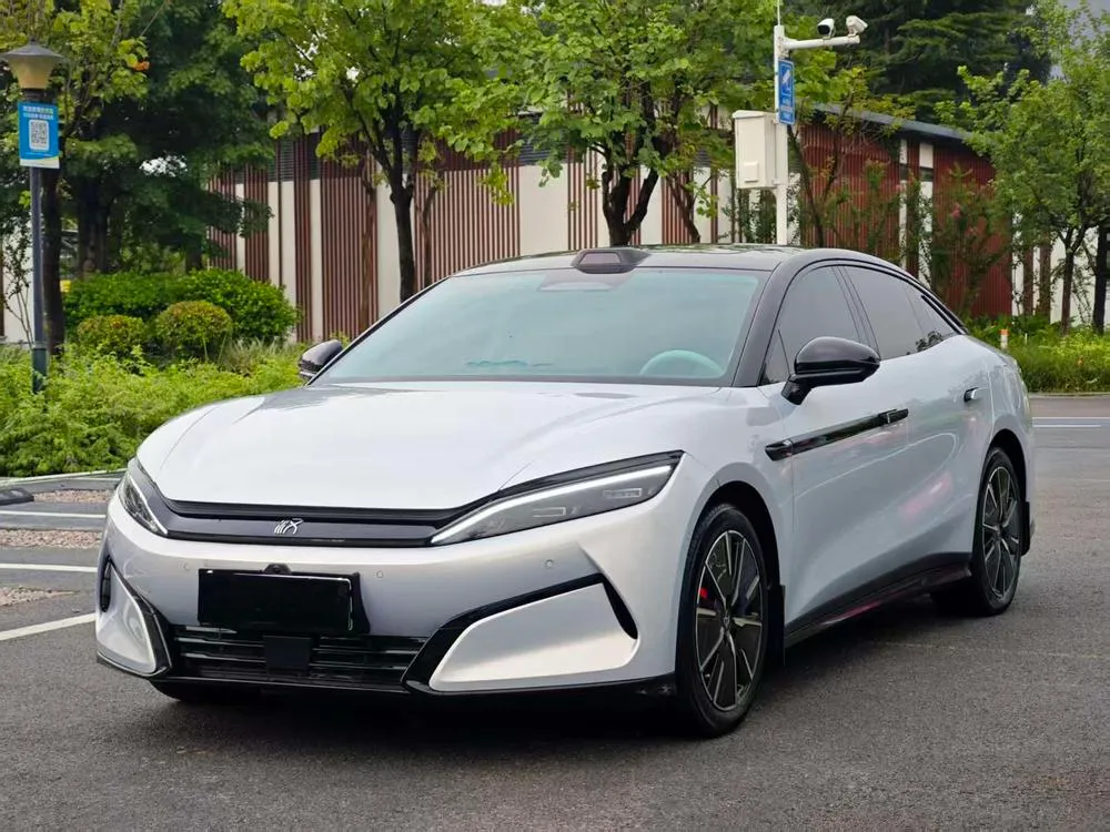 BYD Han L EV 701KM RWD Lidar Flagship Version, 2025 — фото 1