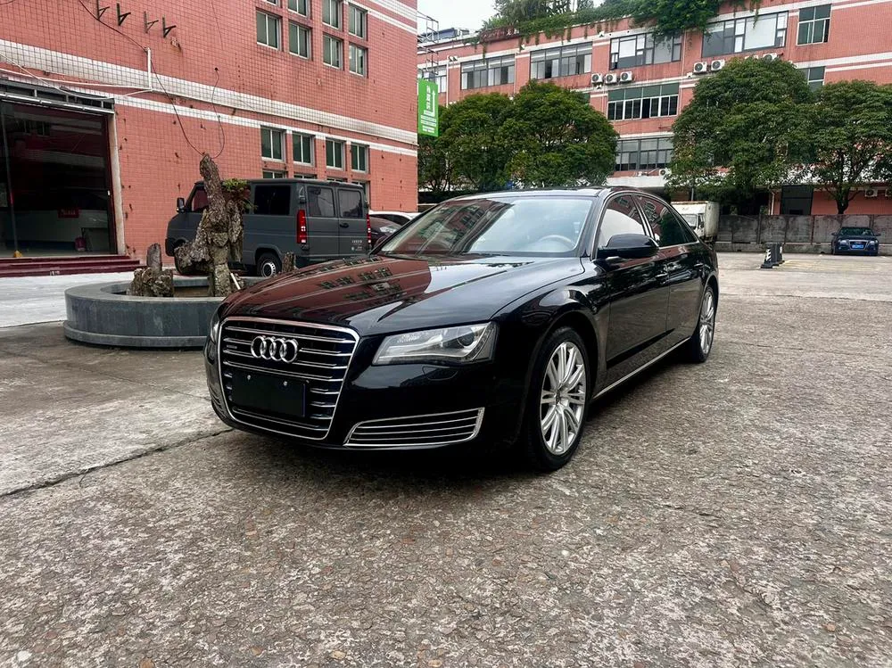 Audi A8 A8L 50 TFSI quattro Premium Version, 2012 — фото 1