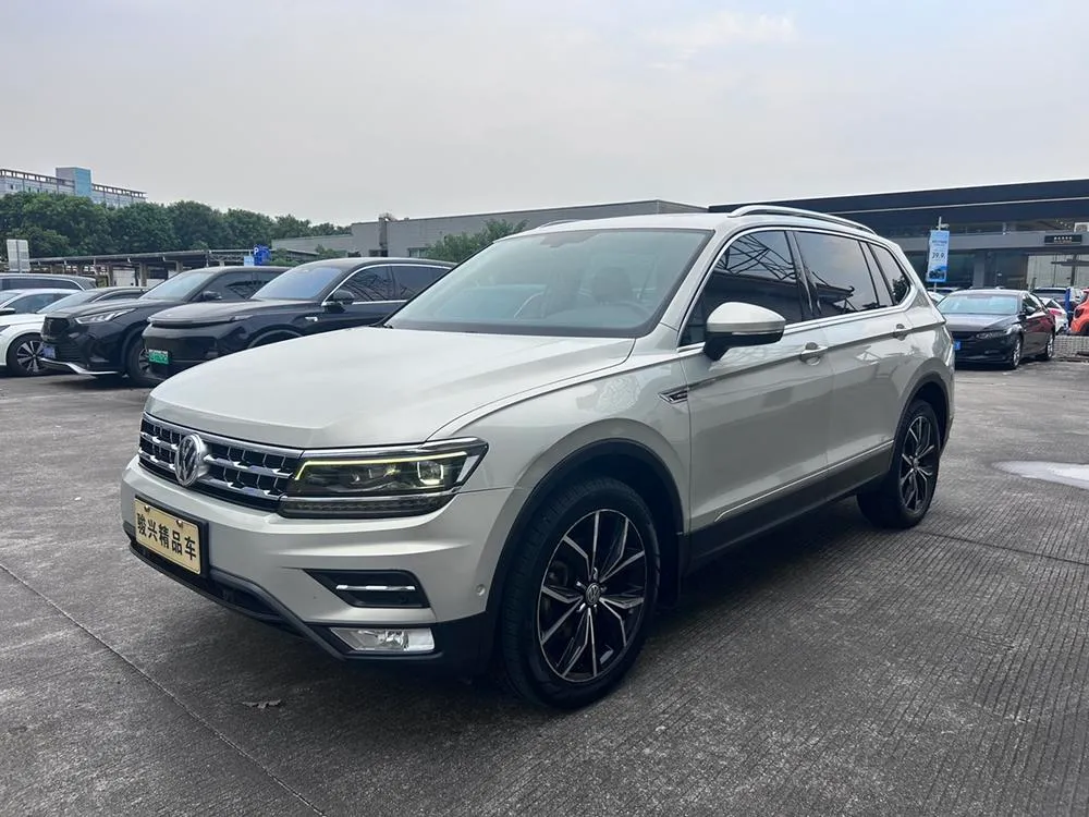 Volkswagen Tiguan L, 2017