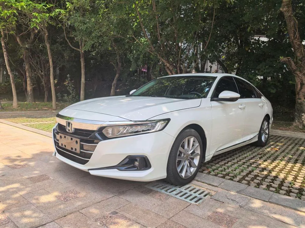 Honda Accord 260TURBO Luxury Edition, 2022 — фото 1