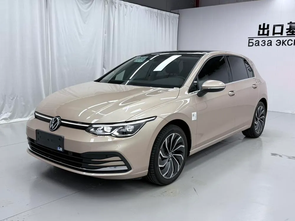 Volkswagen Golf 200TSI DSG Pro, 2021 — фото 1