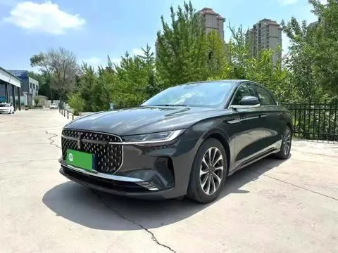 Lincoln Z, 2024