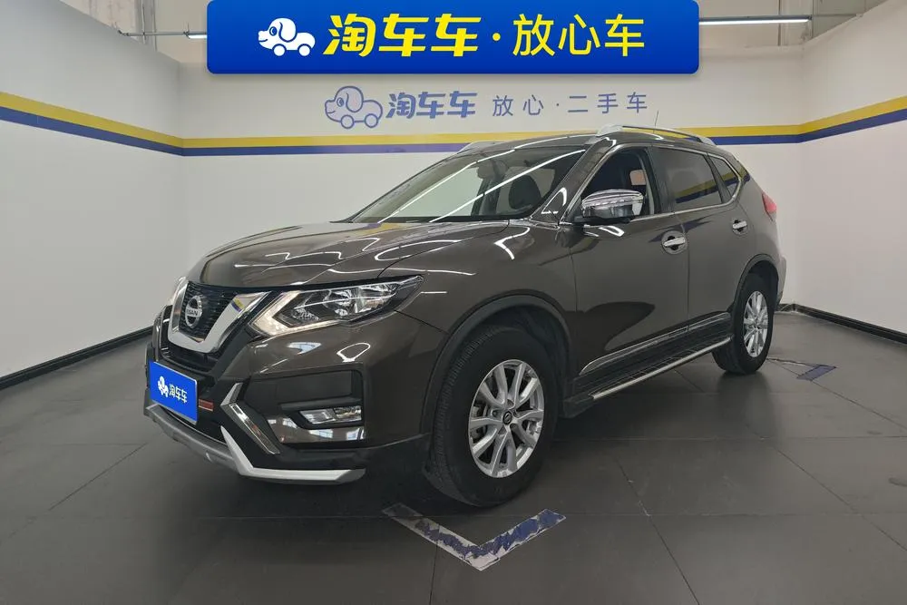 Nissan X-Trail 2.0L CVT 7-Seater Comfort Edition 2WD, 2017 — фото 1