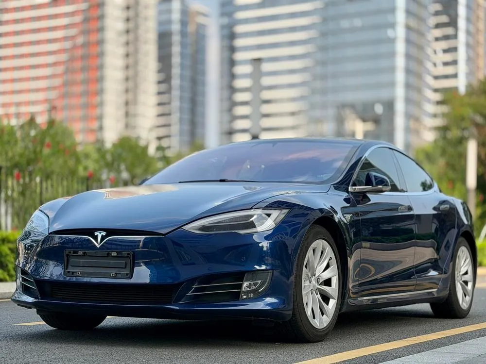 Tesla Model S, 2017